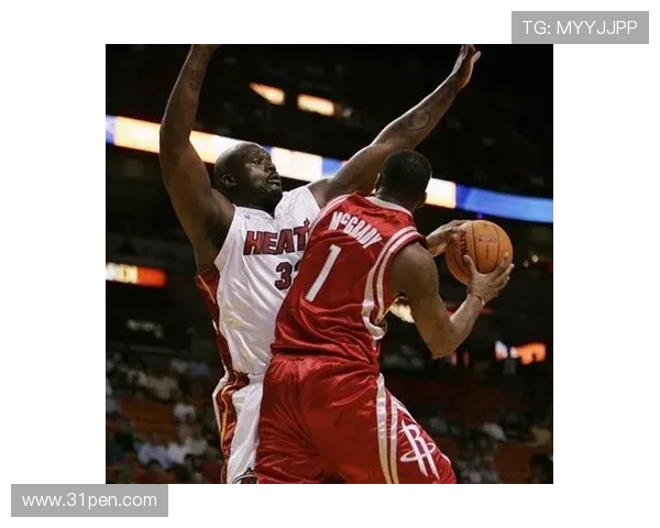 2011年NBA热火与火箭精彩对决回顾及赛季表现分析