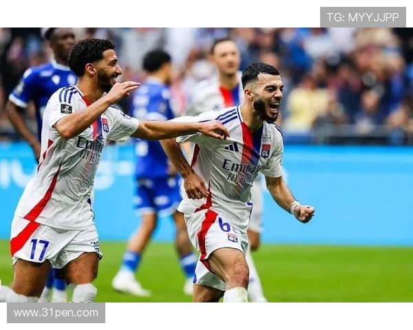 2018年法甲精彩对决里昂主场迎战尼斯球队表现与战术分析 2018年法甲精彩对决里昂主场迎战尼斯球队表现与战术分析