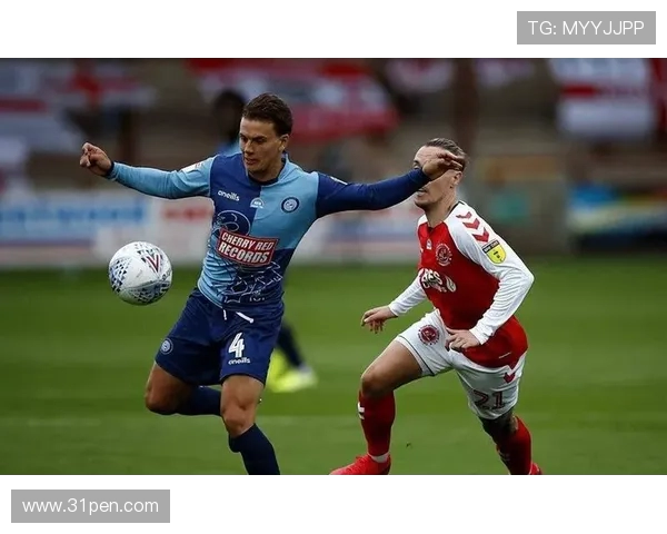 吉灵汉姆与卢顿的精彩对决分析及赛季前景展望 吉灵汉姆与卢顿的精彩对决分析及赛季前景展望