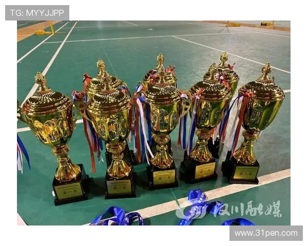 重庆羽毛球队在全国锦标赛积分榜上以51分稳居第一名展现强劲实力