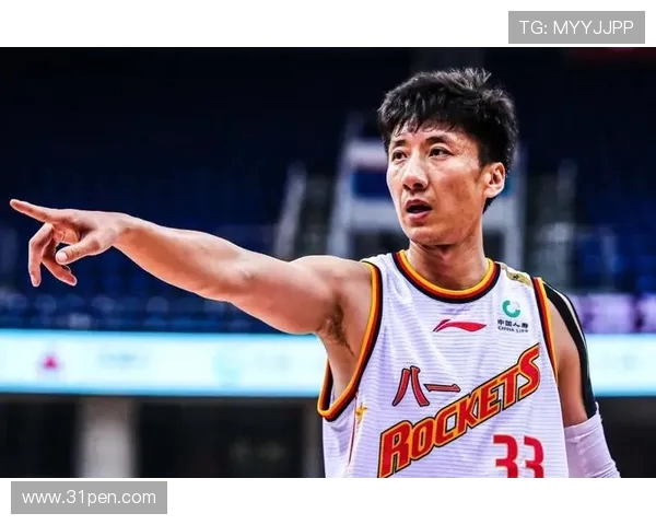 韩硕:从篮球场上的新星到职业生涯的辉煌之路探秘