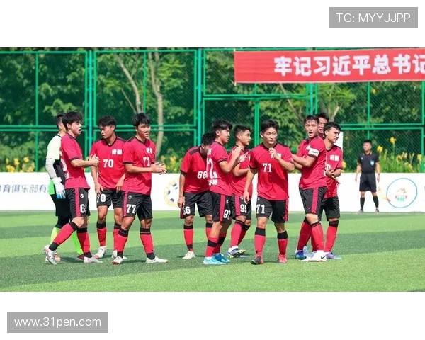 成都网球队在城市联赛积分榜上以75分稳居第一位置，展现强劲实力